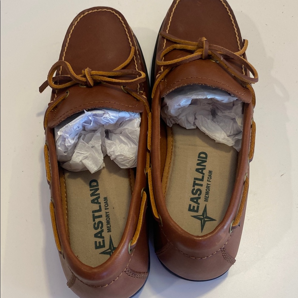 Eastland Men's Yarmouth Tan Leather Boat Shoes Sz 9D.  NWOB.  Box19 - Picture 2 of 8